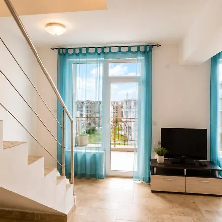 Cacao Maisonette Апартамент *